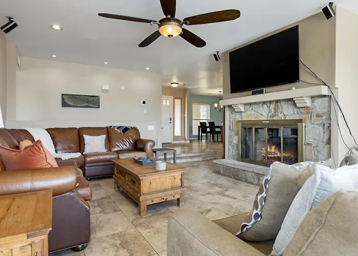 Fountain Hiils 4 Bdrm Wbreathtaking Views Pool Holiday home *